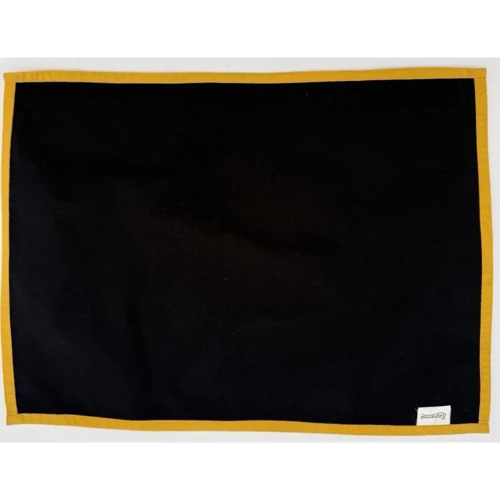 Vintage Saparma Chili Pepper Quilted Placemats Set of 6 Black Gold Kitchen Decor - Picture 2 of 5